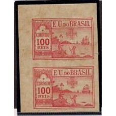 0001SD-100Rs 4o Cent. do Descobrimento em par sem denteação, canto de folha