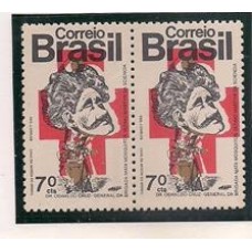 0767-Osvaldo Cruz,par com cores deslocadas