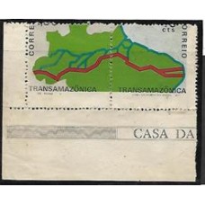 0699/700- Transamazonica  com denteação deslocada ficando parte das legendas fora dos selos.