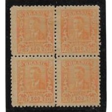 O-34-500Rs Wenceslau Braz com filigrana em quadra nova com goma e alguma oxidação.