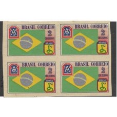 0209SD- 2 Cruzeiro, Homenagem á Força Expedicionaria Brasileira, FEB, em quadra filigranada sem denteação.