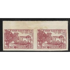 0251-Imigração Italiana, Cacho de Uvas, prova em par sem denteação e sem filigrana