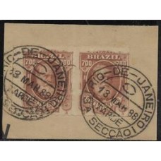 45-700Rs D.Pedro Barba Branca, em par usado sobre belo fragmento